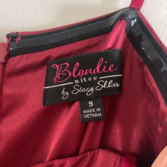 David’s Bridal Strapless Dress size 9 - Picture 4 of 4